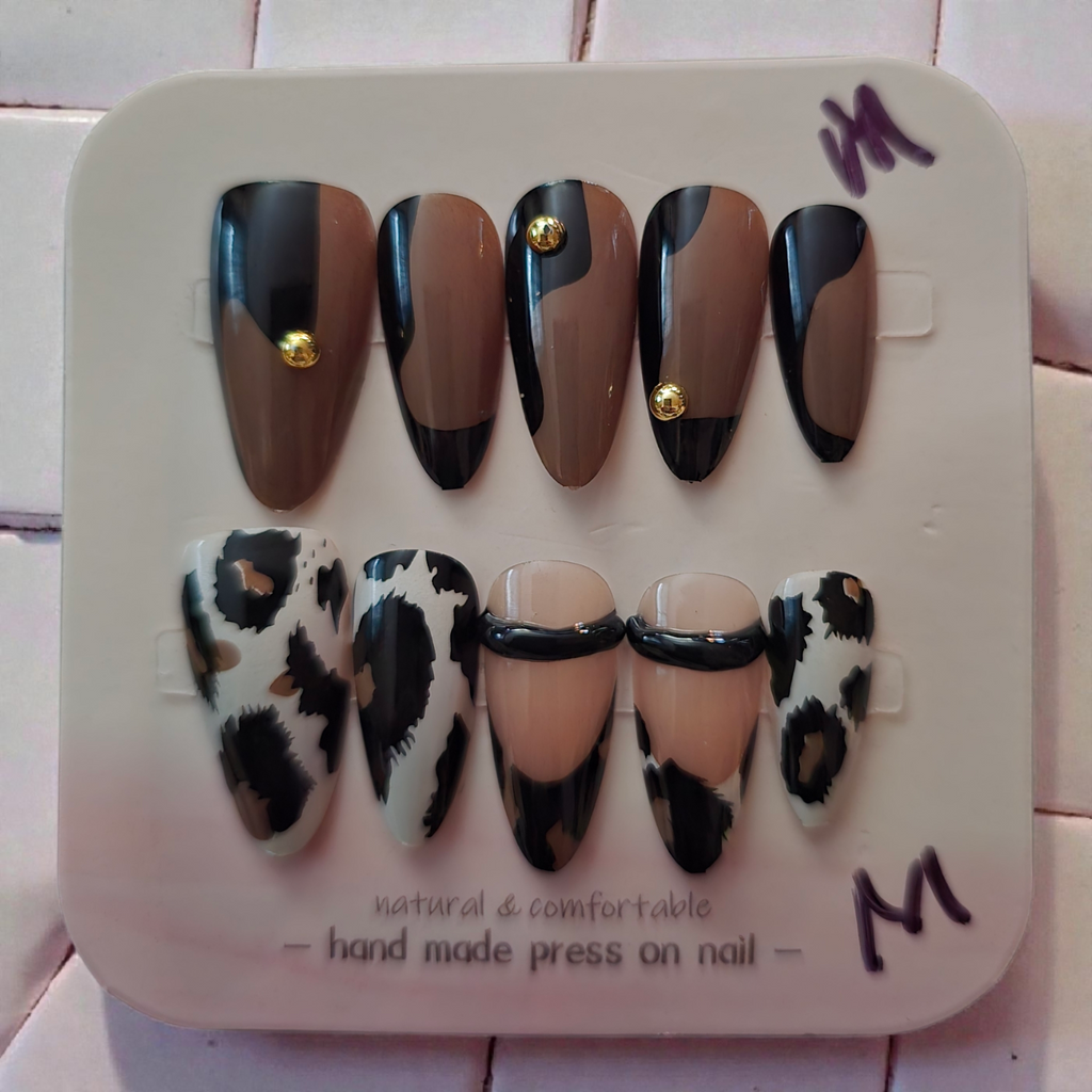 Medium Almond Press-On Nails - Nude Black Leopard